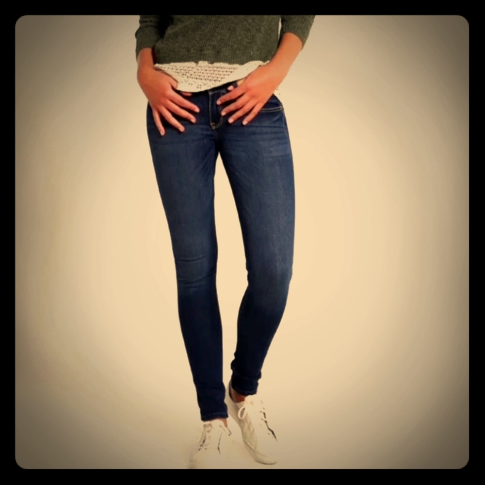 NWOT Women's Hollister Jeggings Size 3